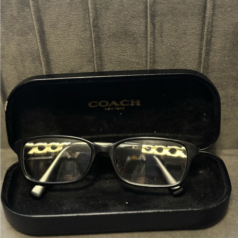 Coach Sleek Black Glasses Case - Picture 4 of 4